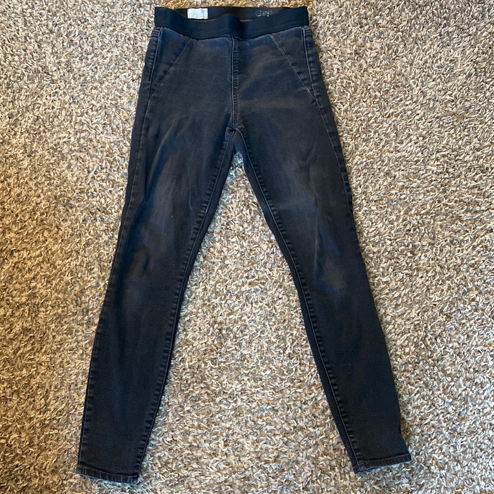 Women’s Gap Pull On Black Legging size 27 regular